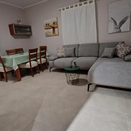 Apartment Antica 1 Tisno